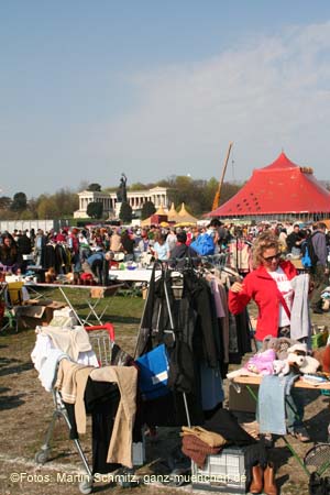 060422brk_flohmarkt38