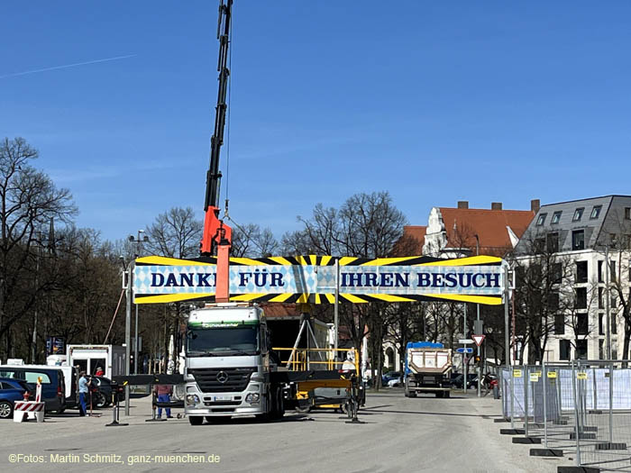 Aufbau Münchner Frühlingsfest Tag 11, 11.04.2022 / 220411fruehlingsfest-auf030 ©Foto: Martin Schmitz