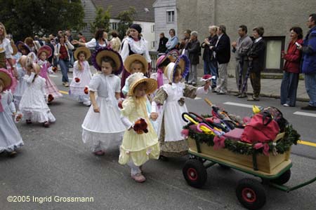 050815dachau_kinderzug400