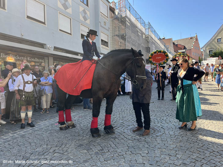 Impressionen Einzug Dachauer Volksfest 2022 / 220813dachau-einzug001  ©Fotos: Martin Schmitz 