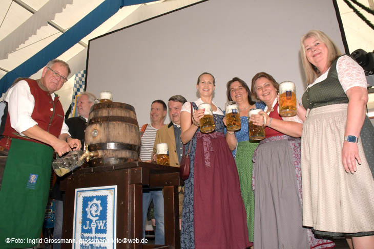 Anstich des 50. Unterhachinger B&uuml;rgerfest durch Bgm. Wolfgang Panzer am 05.07.2024 (&copy;Foto: Ingrid Grossmann)